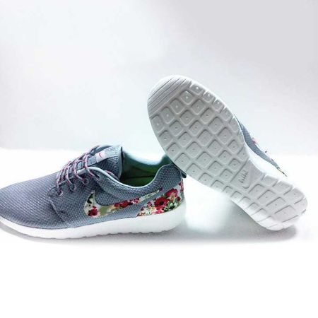 https://demo2.gigabyteltd.com/images/thumbs/0000052_nike-floral-roshe-customized-running-shoes_450.jpeg