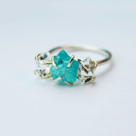 https://demo2.gigabyteltd.com/images/thumbs/0000075_vintage-style-engagement-ring_450.jpeg